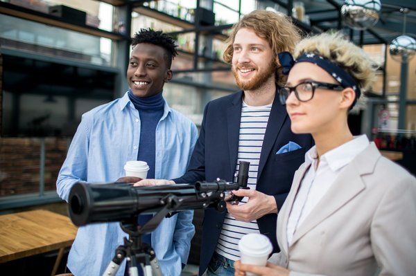Quels sont les meilleurs spots pour l'observation des baleines à bosse en Afrique du Sud : périodes et conseils ?